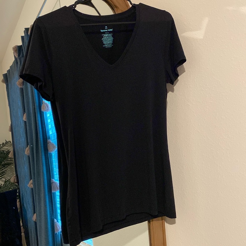 Tommy John second skin v-neck tee M